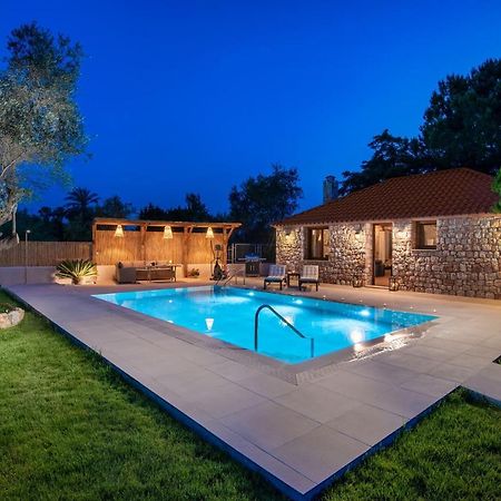 Filerolia Stone House Villa Pastida ภายนอก รูปภาพ