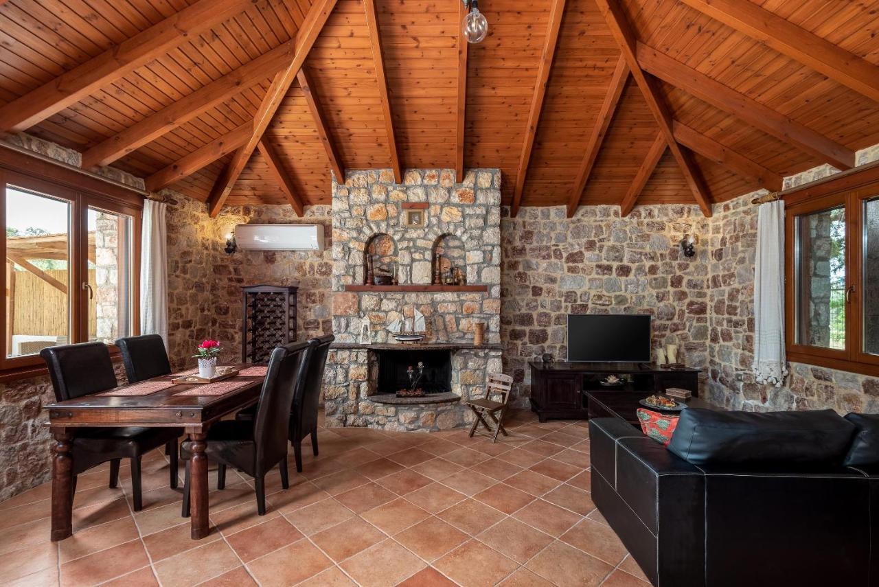 Filerolia Stone House Villa Pastida ภายนอก รูปภาพ