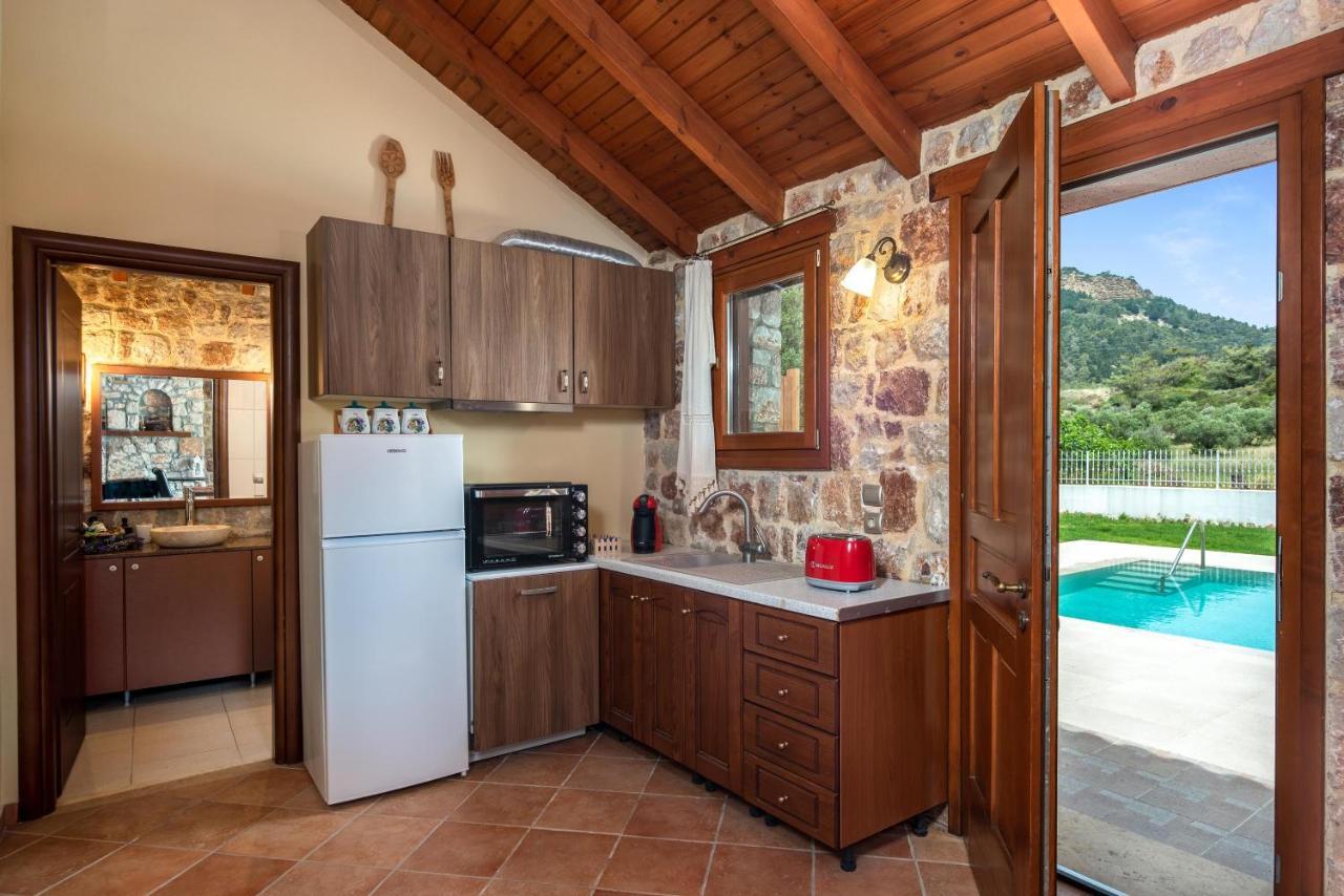 Filerolia Stone House Villa Pastida ภายนอก รูปภาพ