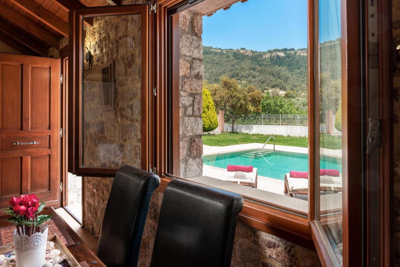 Filerolia Stone House Villa Pastida ภายนอก รูปภาพ